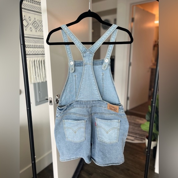 Levi's Classic Denim Overalls - Picture 6 of 6